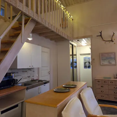 Ateljee Villa *